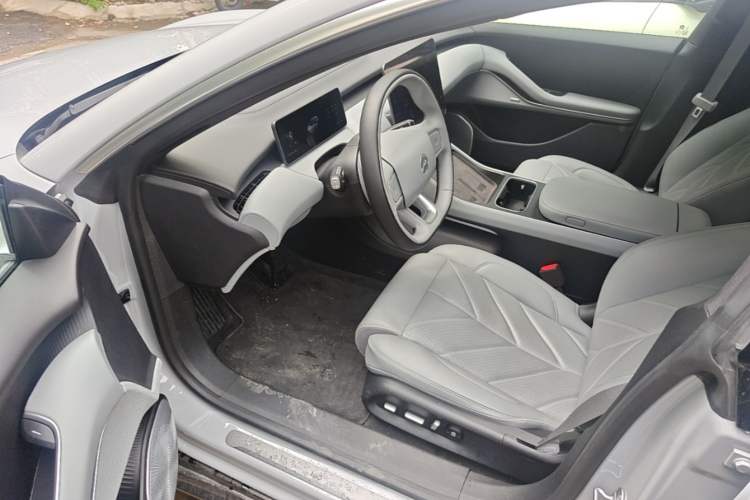 Used Nio ET5T 2025 75 kWh Touring Driver Seat