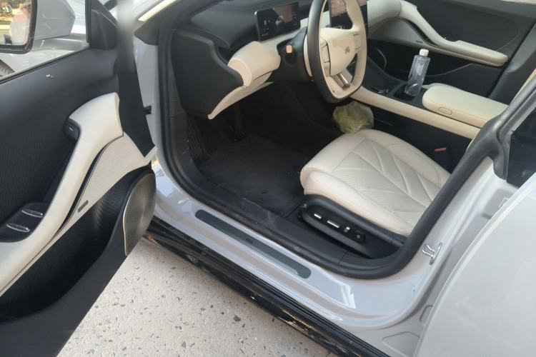 Used Nio ET5T 2025 75 kWh Touring Driver Seat