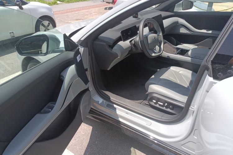 Used Nio ET5T 2025 75 kWh Touring Driver Seat