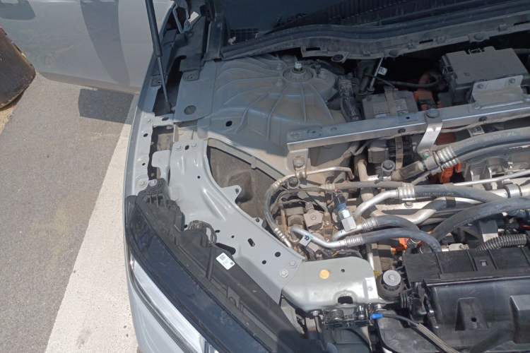 Used Nio ET5T 2025 75 kWh Touring Engine Bay Right