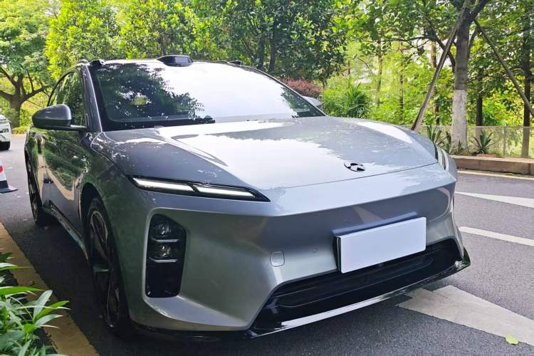 Used Nio ET5T 2025 75 kWh Touring Exterior 1