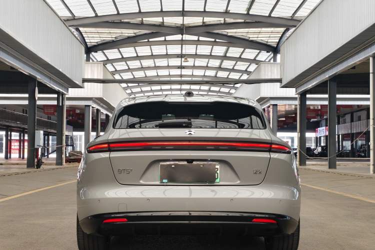 Used Nio ET5T 2025 75 kWh Touring Exterior 4