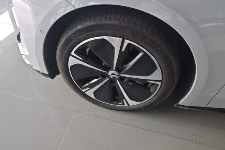 Used Nio ET5T 2025 75 kWh Touring Exterior 4