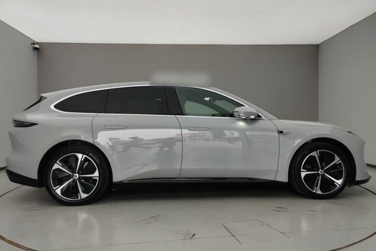 Used Nio ET5T 2025 75 kWh Touring Exterior 6
