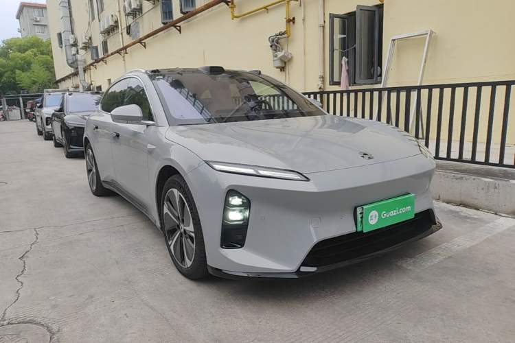Used Nio ET5T 2025 75 kWh Touring Front Right 45 Deg