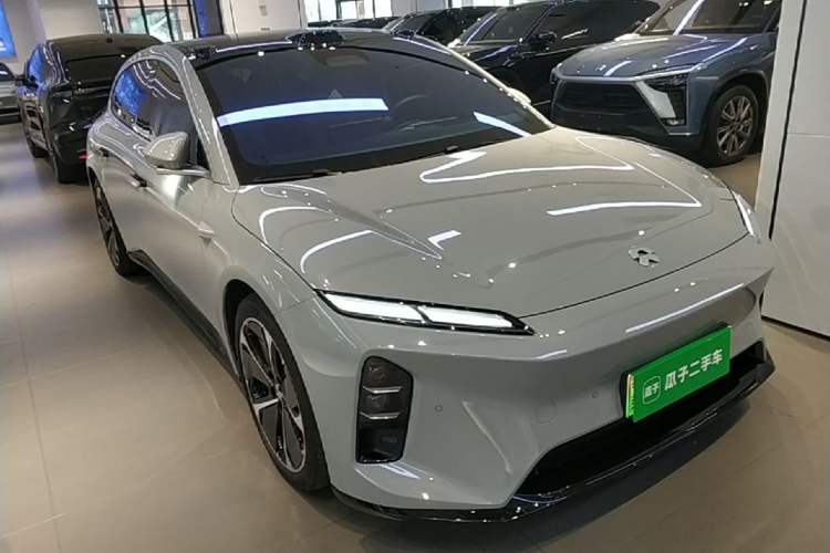 Used Nio ET5T 2025 75 kWh Touring Front Right 45 Deg