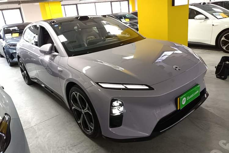 Used Nio ET5T 2025 75 kWh Touring Front Right 45 Deg
