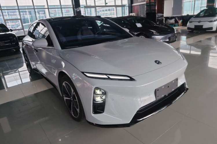 Used Nio ET5T 2025 75 kWh Touring Front Right 45 Deg