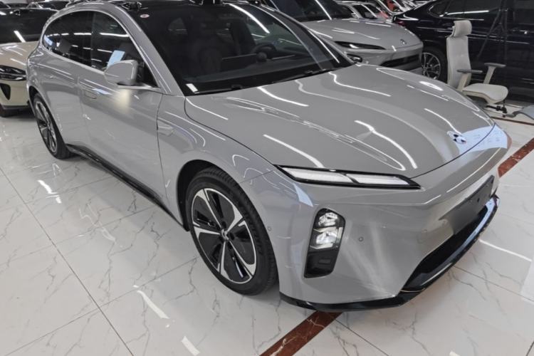 Used Nio ET5T 2025 75 kWh Touring Front Right 45 Deg