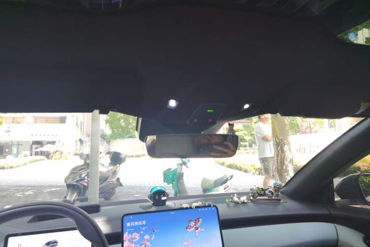 Used Nio ET5T 2025 Model Champion Commemorative Edition, 75kWh Touring Headliner
