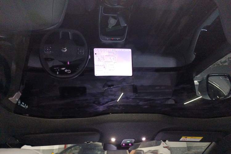 Used Nio ET5T 2025 75 kWh Touring Headliner