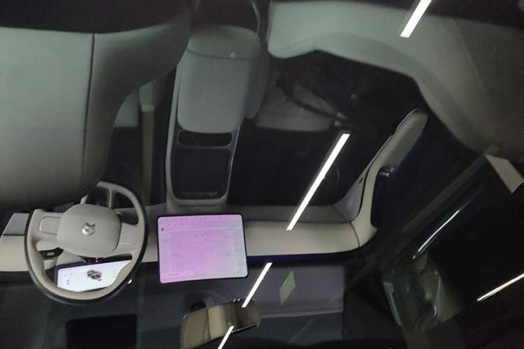 Used Nio ET5T 2025 75 kWh Touring Headliner