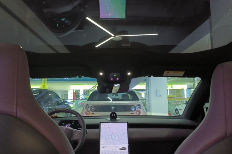 Used Nio ET5T 2025 75 kWh Touring Headliner