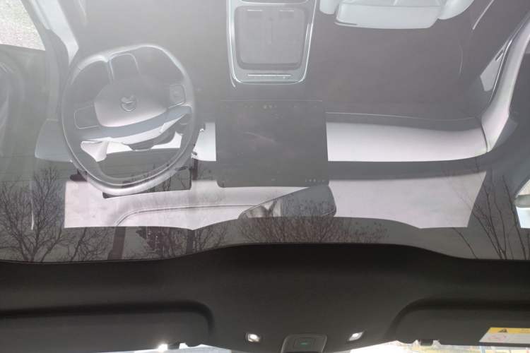 Used Nio ET5T 2025 75 kWh Touring Headliner