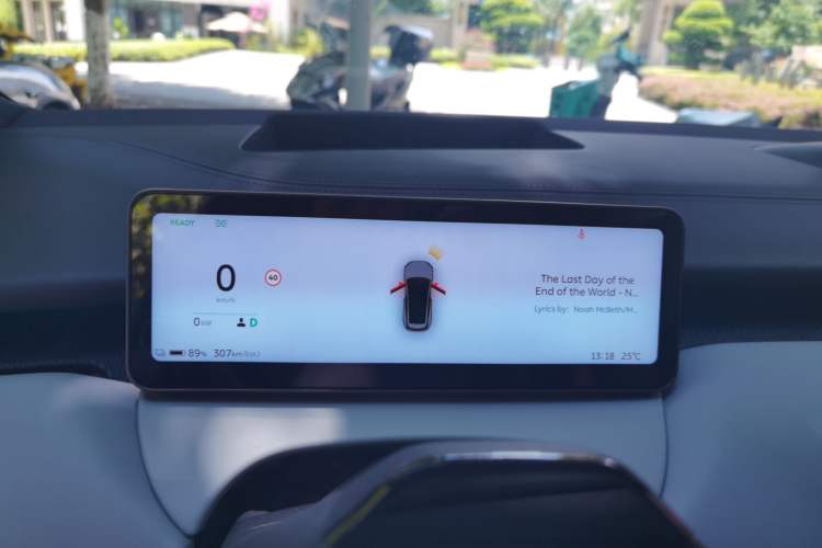 Used Nio ET5T 2025 Model Champion Commemorative Edition, 75kWh Touring Instrument Cluster