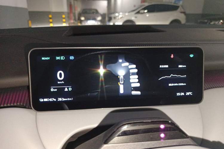 Used Nio ET5T 2025 75 kWh Touring Instrument Cluster