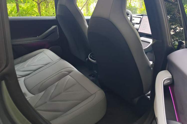 Used Nio ET5T 2025 75 kWh Touring Interior 2