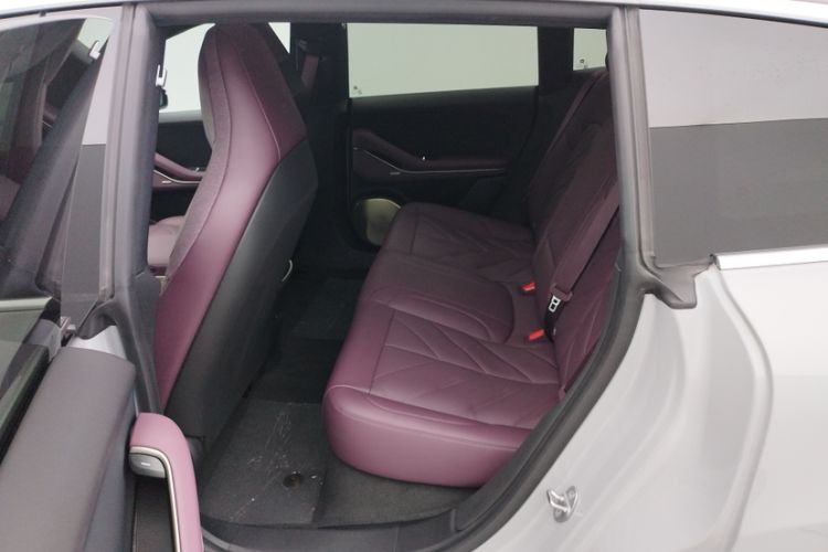 Used Nio ET5T 2025 75 kWh Touring Interior 2