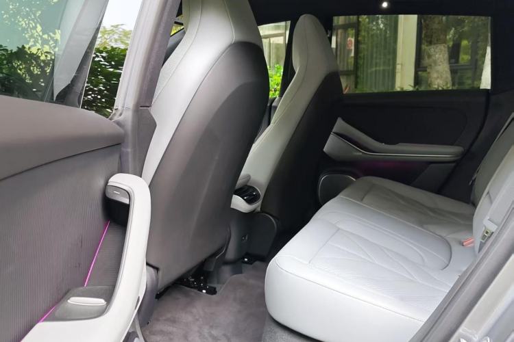 Used Nio ET5T 2025 75 kWh Touring Interior 3