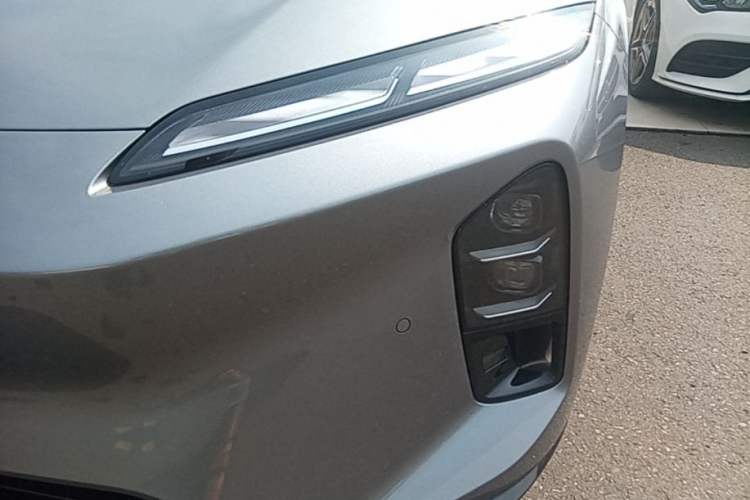 Used Nio ET5T 2025 75 kWh Touring Left Front Headlight