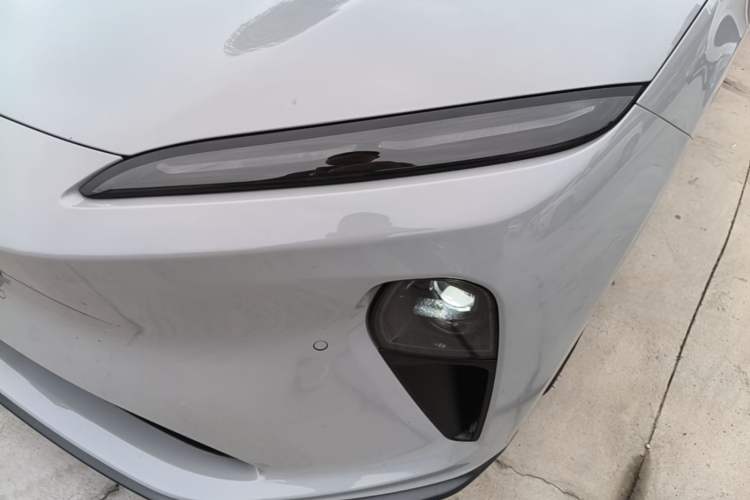 Used Nio ET5T 2025 75 kWh Touring Left Front Headlight