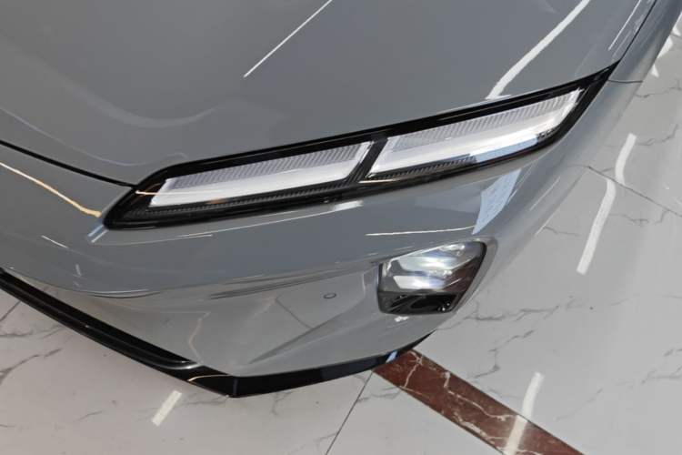 Used Nio ET5T 2025 75 kWh Touring Left Front Headlight