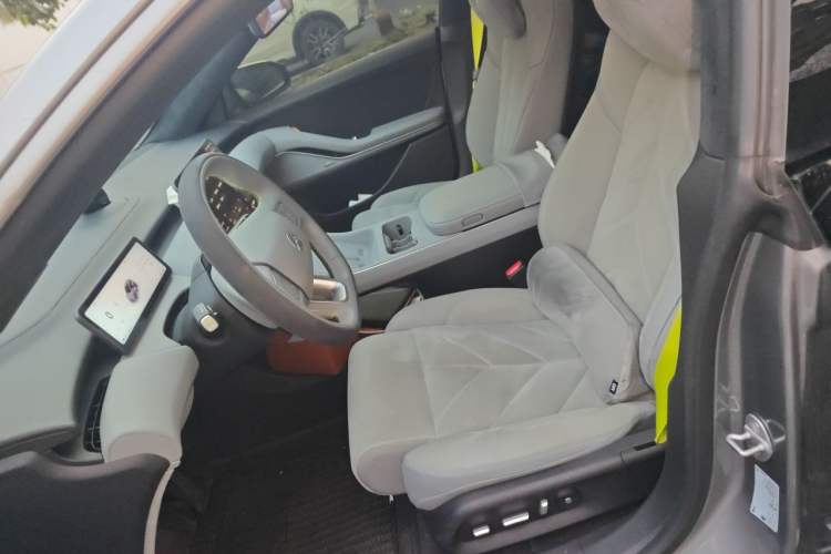 Used Nio ET5T 2025 Model Champion Commemorative Edition, 75kWh Touring Left Front Seat