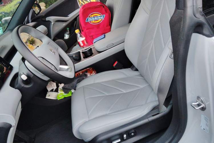 Used Nio ET5T 2025 75 kWh Touring Left Front Seat