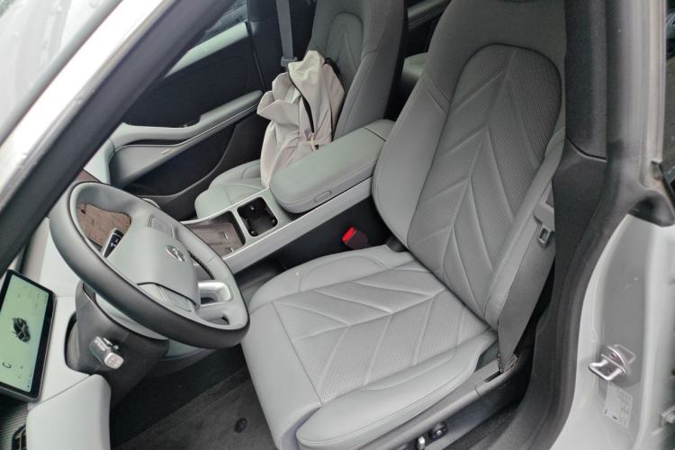 Used Nio ET5T 2025 75 kWh Touring Left Front Seat