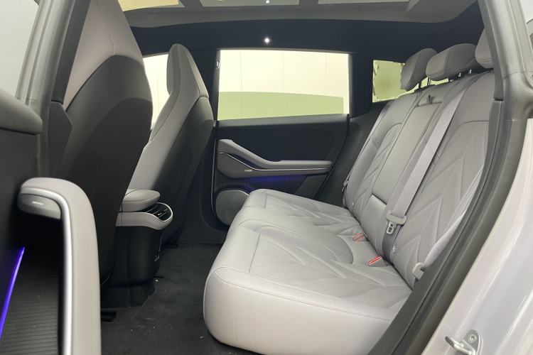 Used Nio ET5T 2025 75 kWh Touring Left Rear Seat