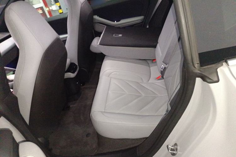 Used Nio ET5T 2025 75 kWh Touring Left Rear Seat