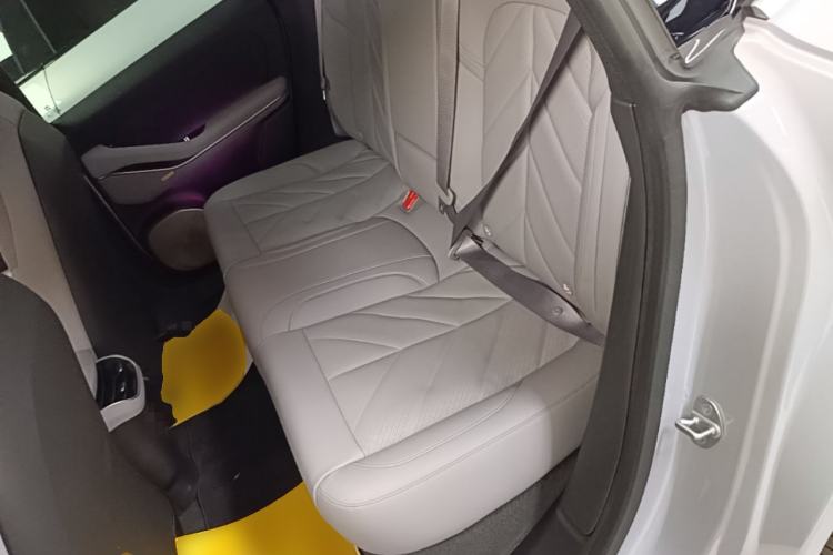 Used Nio ET5T 2025 75 kWh Touring Left Rear Seat