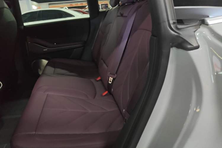 Used Nio ET5T 2025 75 kWh Touring Left Rear Seat