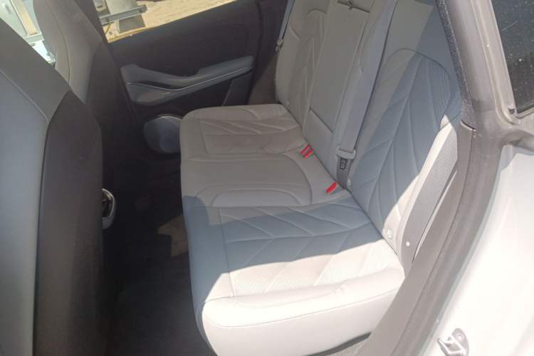 Used Nio ET5T 2025 75 kWh Touring Left Rear Seat