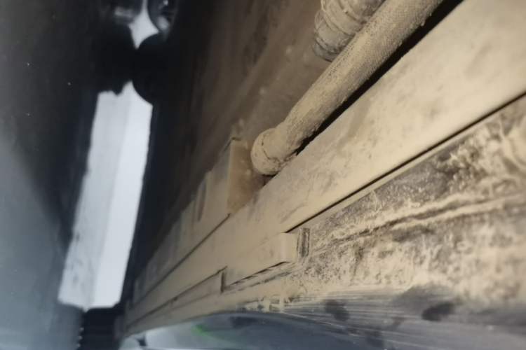 Used Nio ET5T 2025 75 kWh Touring Left Side Sill