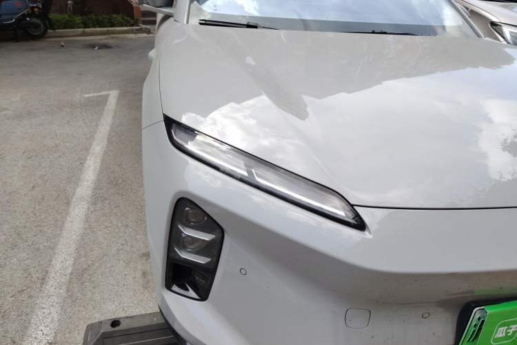 Used Nio ET5T 2025 75 kWh Touring Right Front Headlight