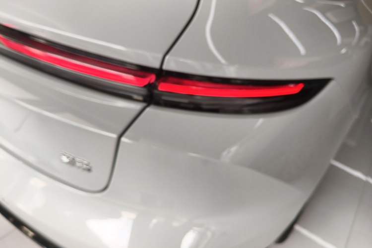 Used Nio ET5T 2025 75 kWh Touring Right Rear Taillight