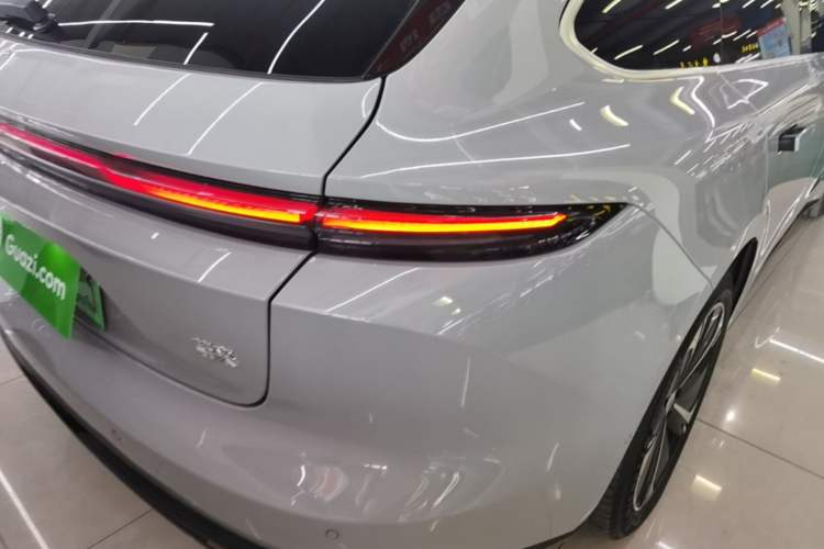 Used Nio ET5T 2025 75 kWh Touring Right Rear Taillight