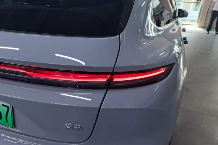 Used Nio ET5T 2025 75 kWh Touring Right Rear Taillight
