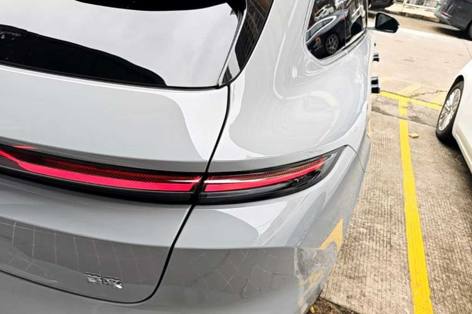 Used Nio ET5T 2025 75 kWh Touring Right Rear Taillight