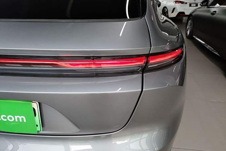 Used Nio ET5T 2025 75 kWh Touring Right Rear Taillight