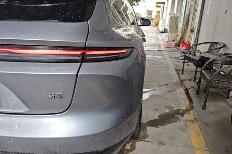 Used Nio ET5T 2025 75 kWh Touring Right Rear Taillight