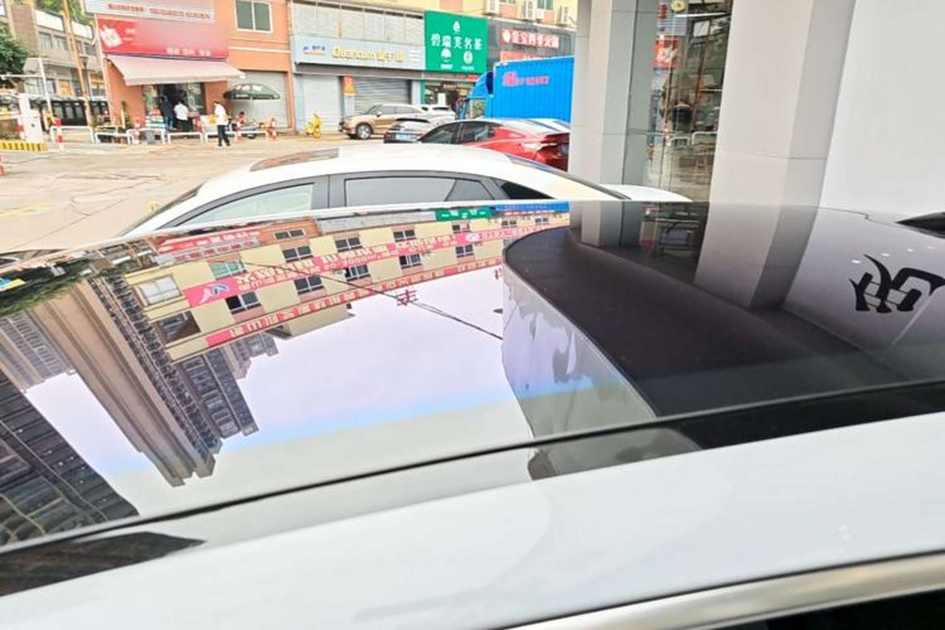 Used Nio ET5T 2025 75 kWh Touring Roof