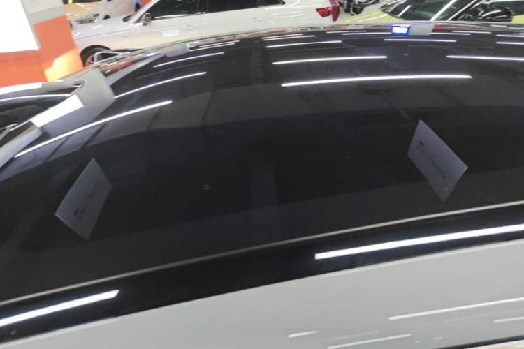 Used Nio ET5T 2025 75 kWh Touring Roof