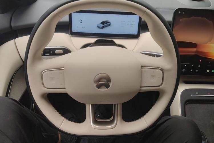 Used Nio ET5T 2025 75 kWh Touring Steering Wheel