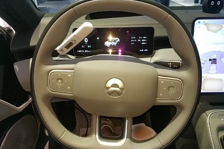 Used Nio ET5T 2025 75 kWh Touring Steering Wheel