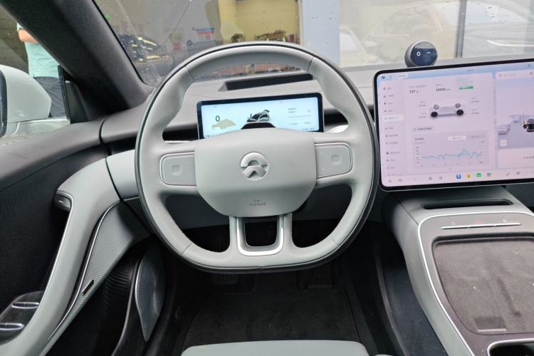 Used Nio ET5T 2025 75 kWh Touring Steering Wheel