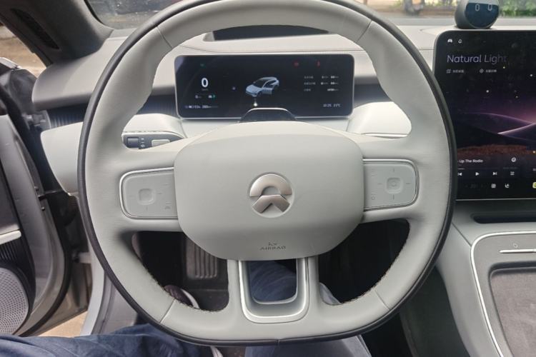Used Nio ET5T 2025 75 kWh Touring Steering Wheel