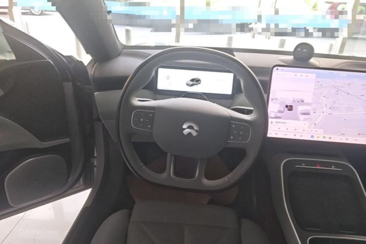 Used Nio ET5T 2025 75 kWh Touring Steering Wheel