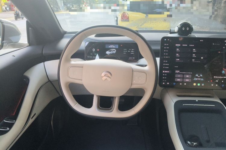 Used Nio ET5T 2025 75 kWh Touring Steering Wheel
